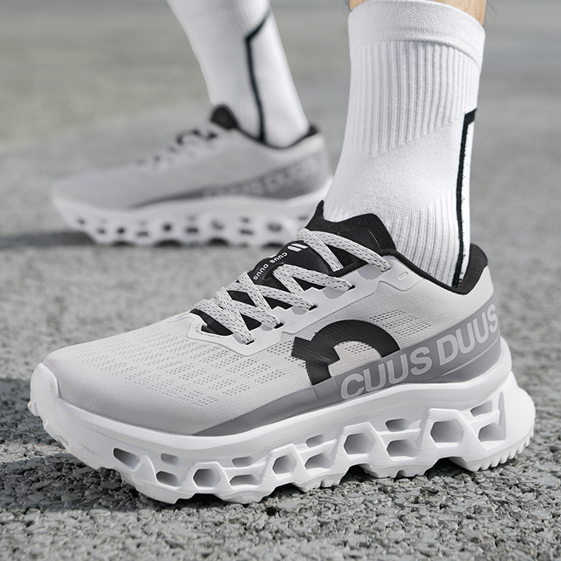 남성용 쿠션 러닝 트레이너 충격 흡수 중공 미드솔 초임 - Sneaker Zone 리뷰 및 가격